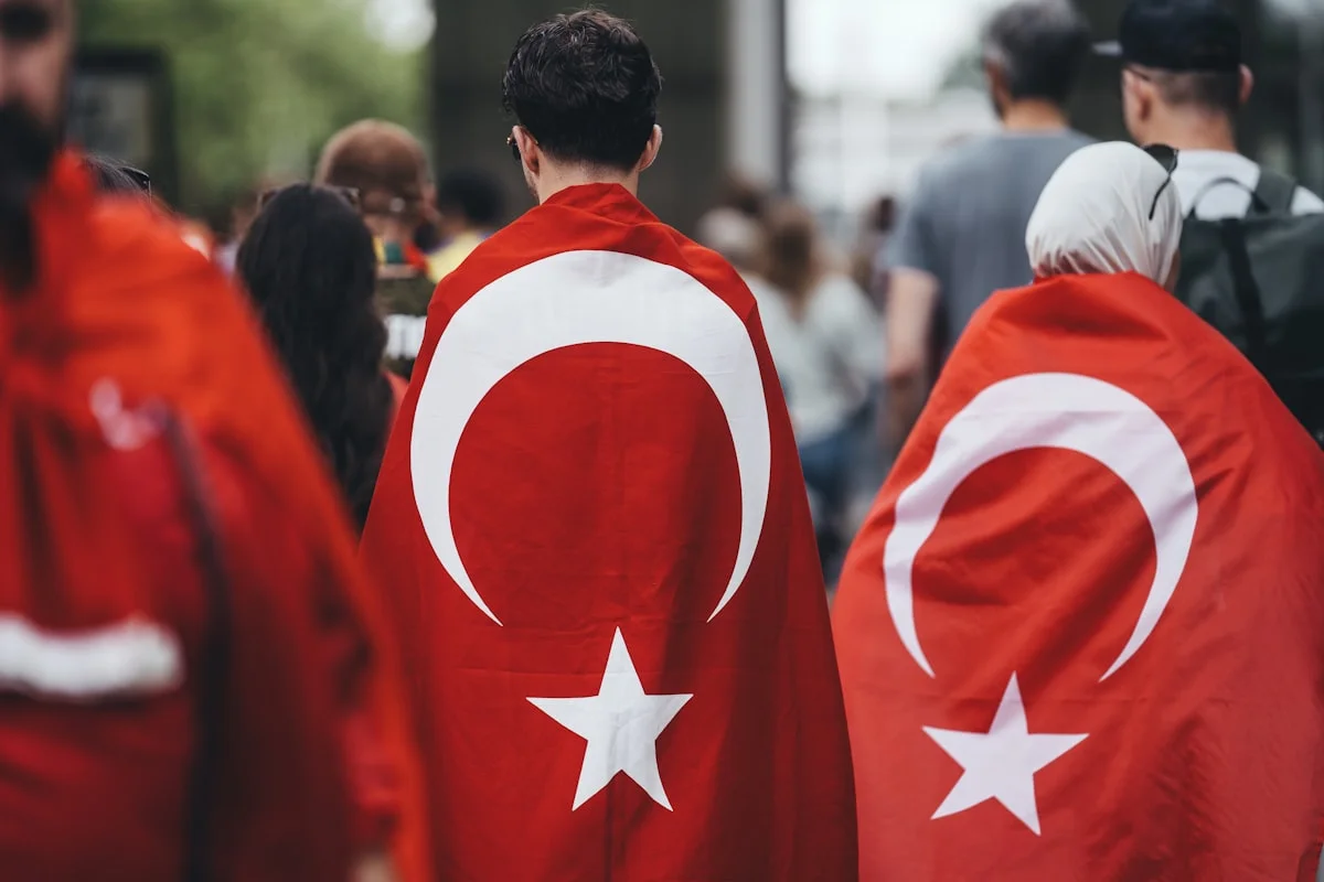 Almanya'da yaşayan Türkçe konuşan aile için kaza sigortası rehberi